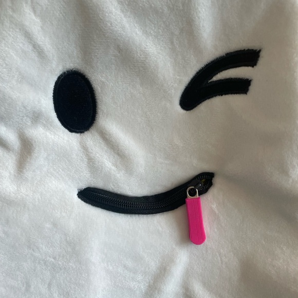 Snapchat Backpack - Picture 2 of 5